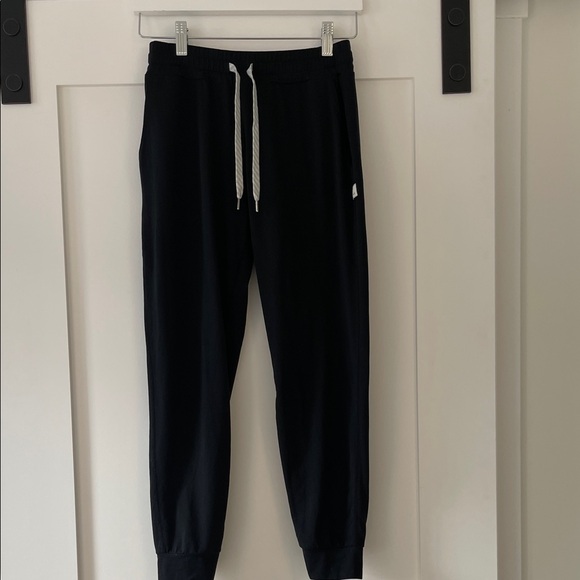 VUORI Black Jogger Pants, Size XS - Picture 4 of 10